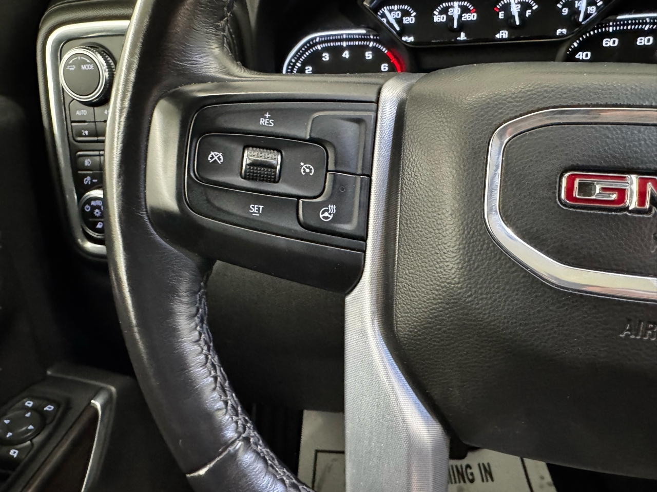 GMC Sierra 1500 Limited 4WD Crew Cab 147" SLT 2022