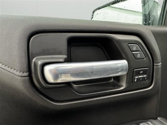 GMC Sierra 1500 Limited 4WD Crew Cab 147" SLT 2022