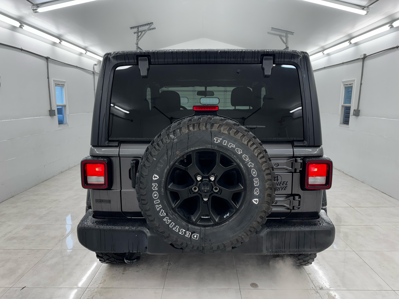 Jeep Wrangler Willys 4x4 2022