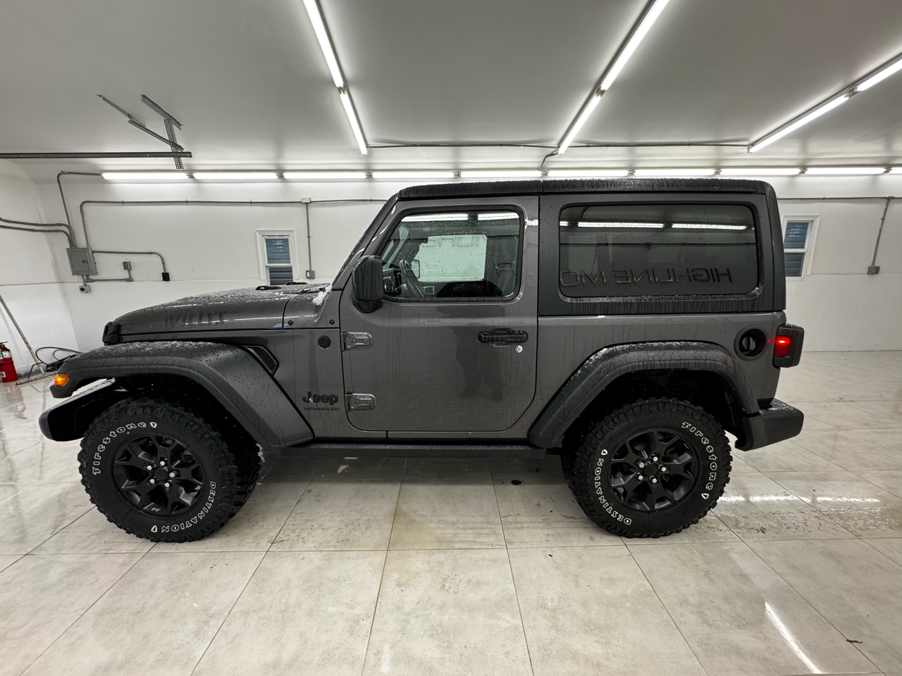 Jeep Wrangler Willys 4x4 2022