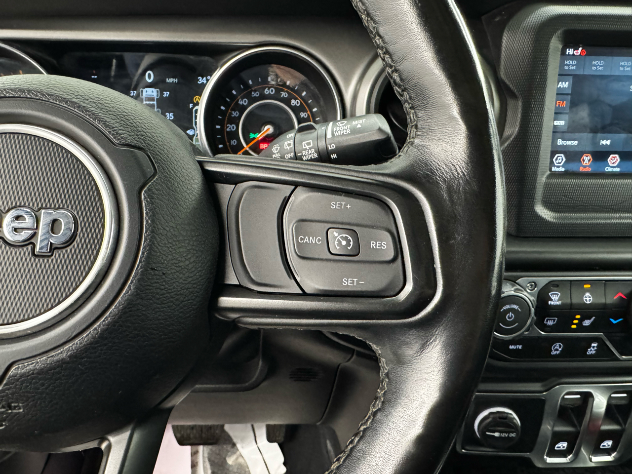 Jeep Wrangler Willys 4x4 2022