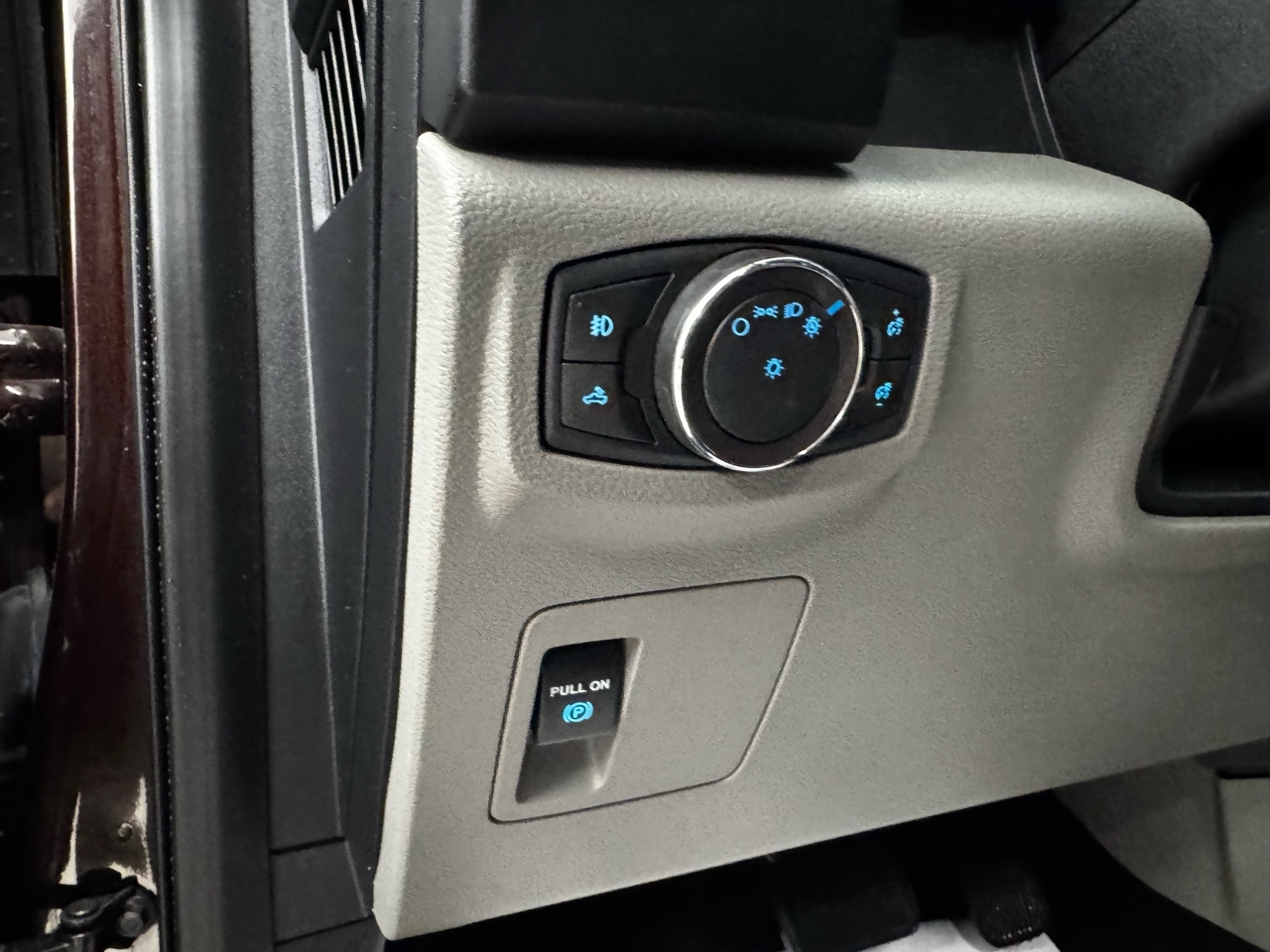 Ford F-150 Lariat 2WD SuperCrew 5.5' Box 2019