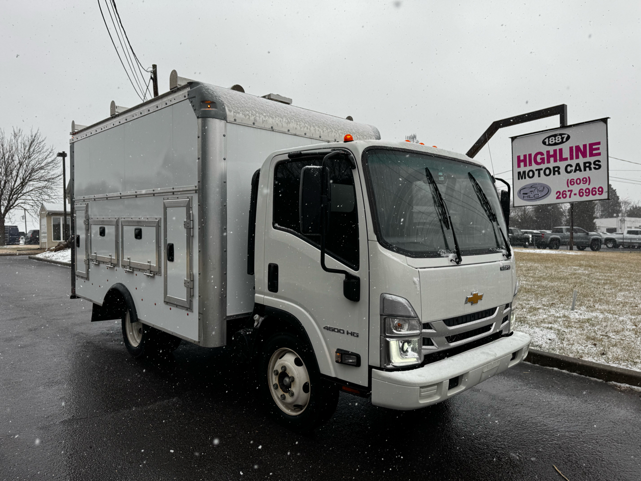 Chevrolet 4500 HG LCF Gas 2WD Reg Cab 109" 2024