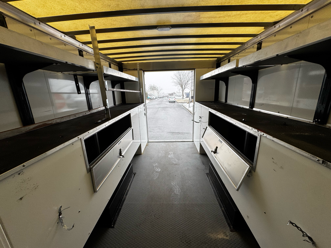 Chevrolet 4500 HG LCF Gas 2WD Reg Cab 109" 2024