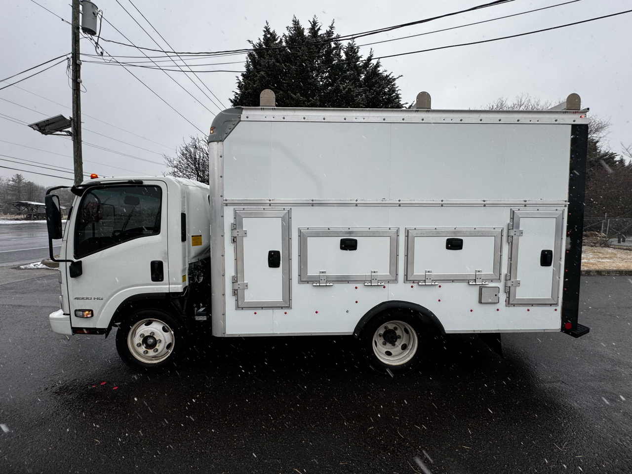 Chevrolet 4500 HG LCF Gas 2WD Reg Cab 109" 2024