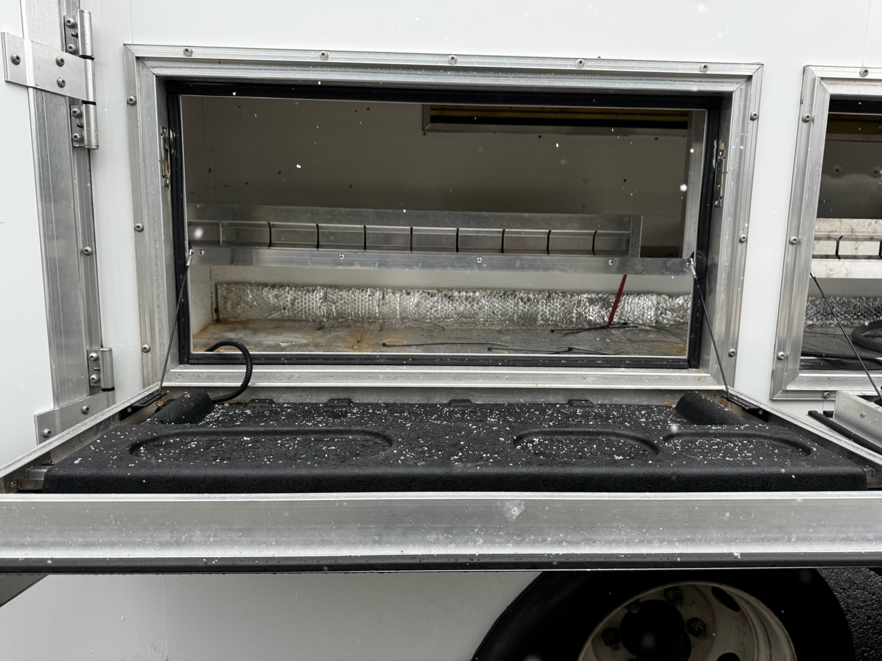 Chevrolet 4500 HG LCF Gas 2WD Reg Cab 109" 2024