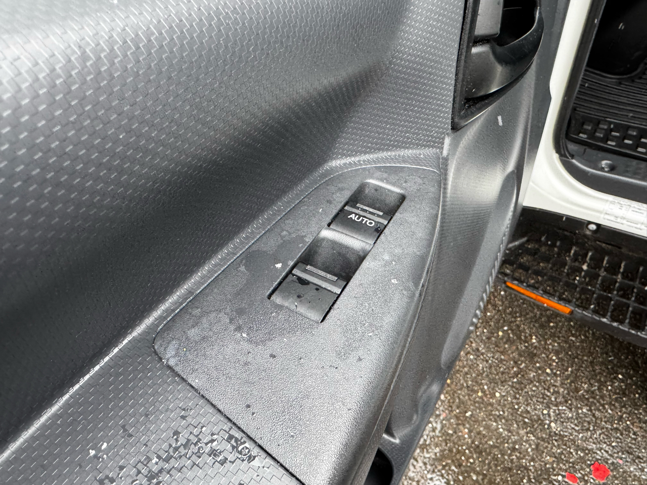 Chevrolet 4500 HG LCF Gas 2WD Reg Cab 109" 2024