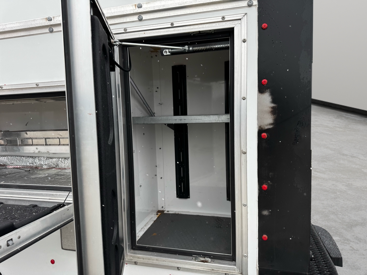 Chevrolet 4500 HG LCF Gas 2WD Reg Cab 109" 2024