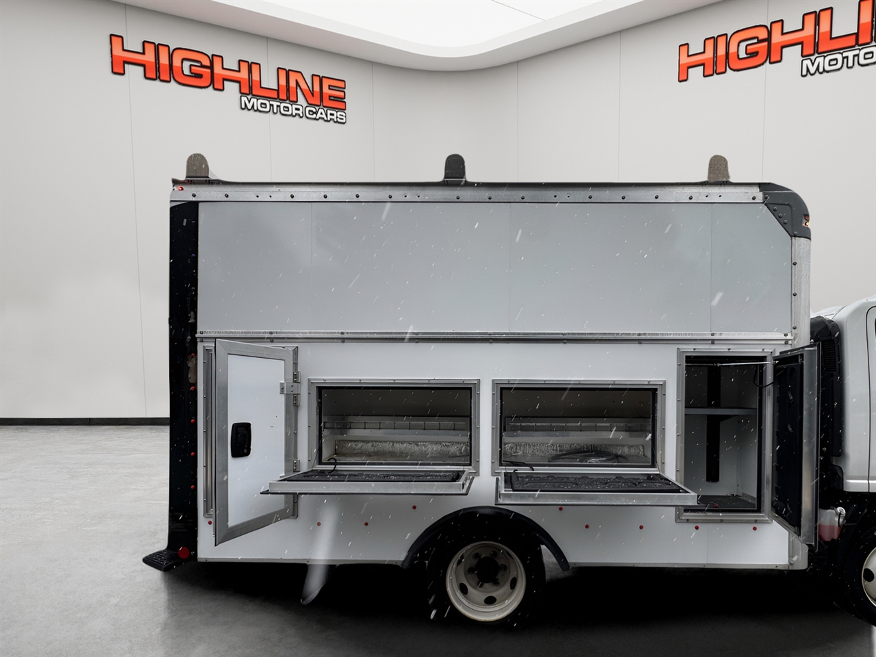 Chevrolet 4500 HG LCF Gas 2WD Reg Cab 109" 2024