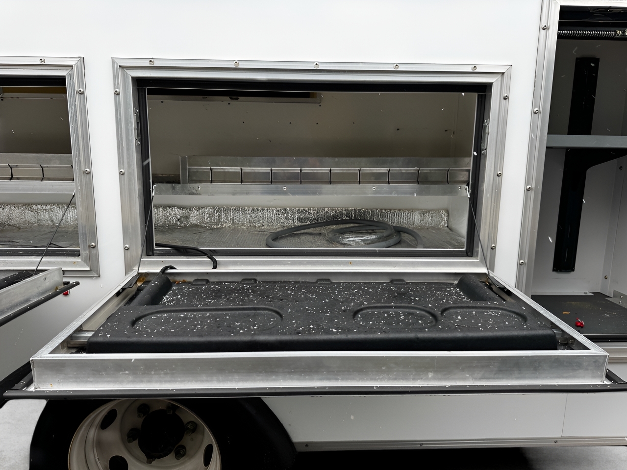 Chevrolet 4500 HG LCF Gas 2WD Reg Cab 109" 2024