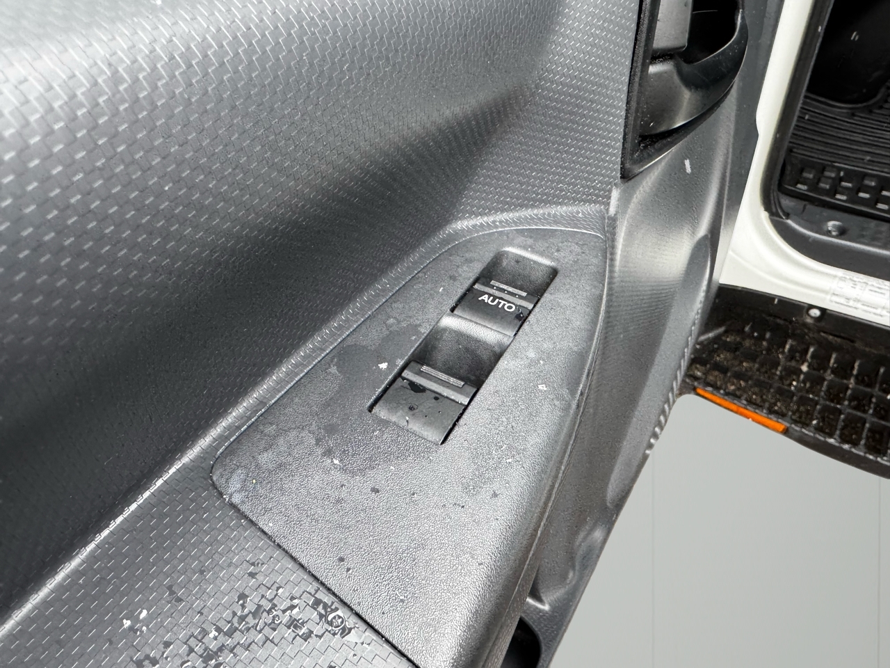 Chevrolet 4500 HG LCF Gas 2WD Reg Cab 109" 2024