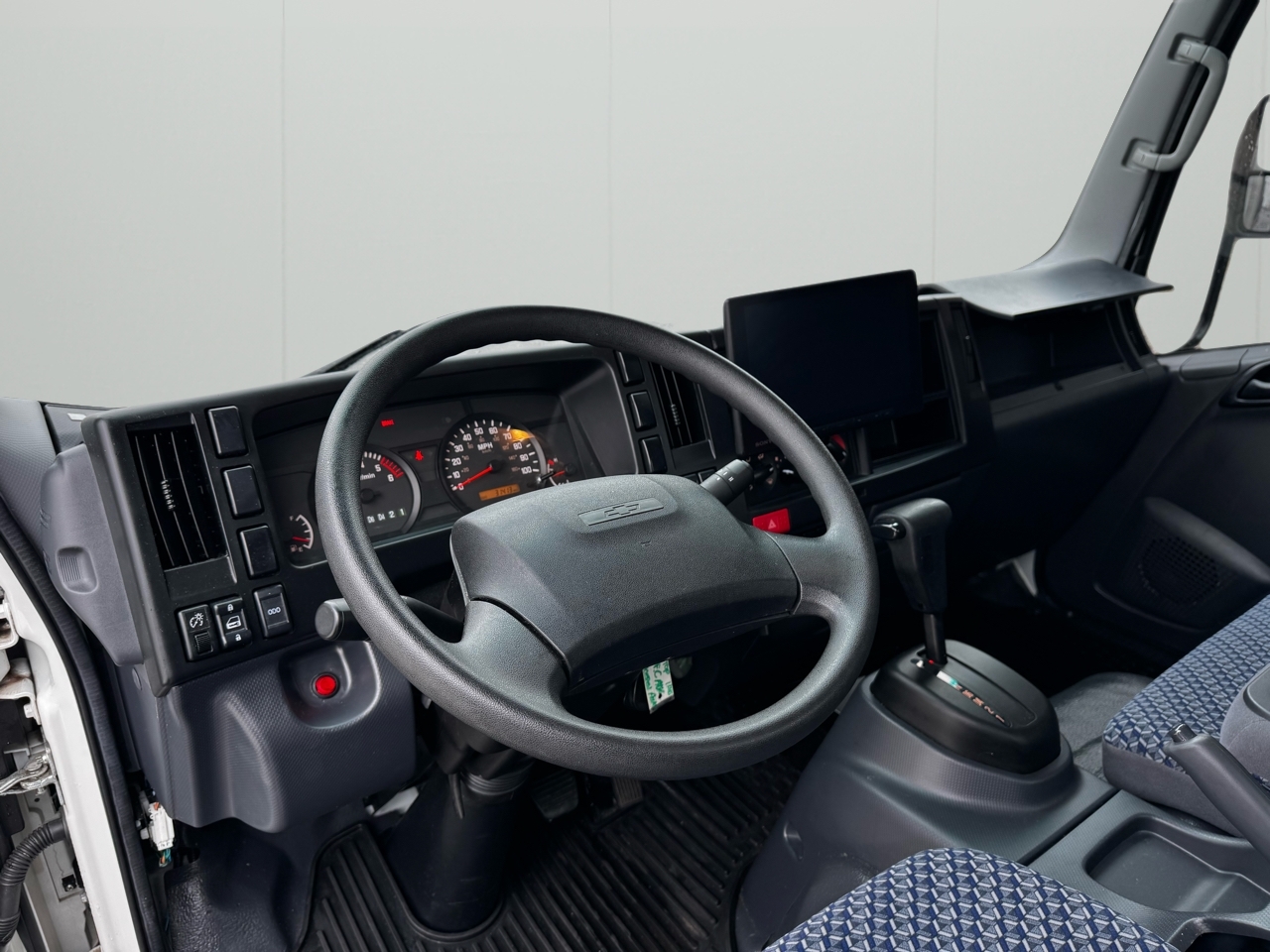 Chevrolet 4500 HG LCF Gas 2WD Reg Cab 109" 2024