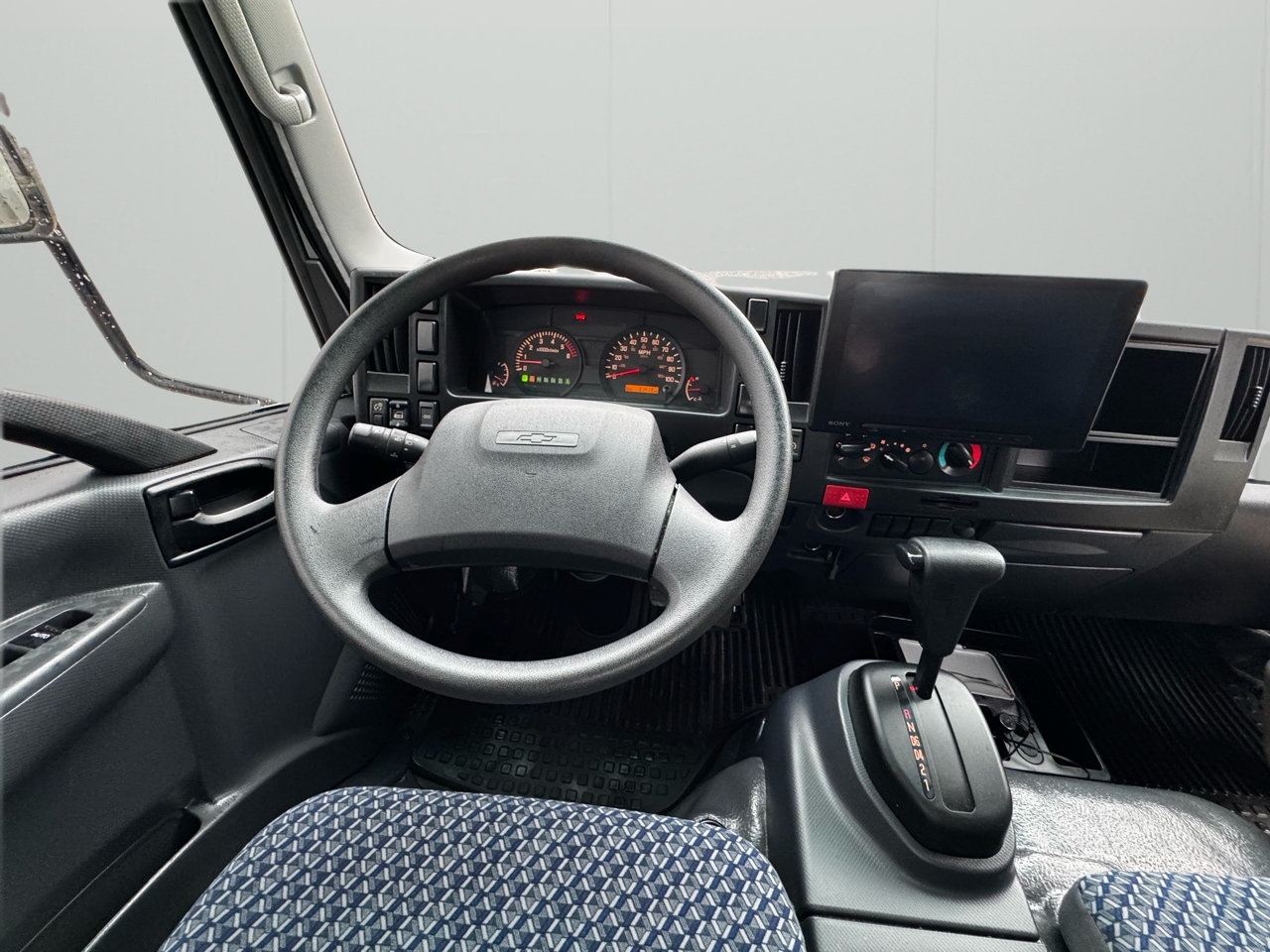 Chevrolet 4500 HG LCF Gas 2WD Reg Cab 109" 2024