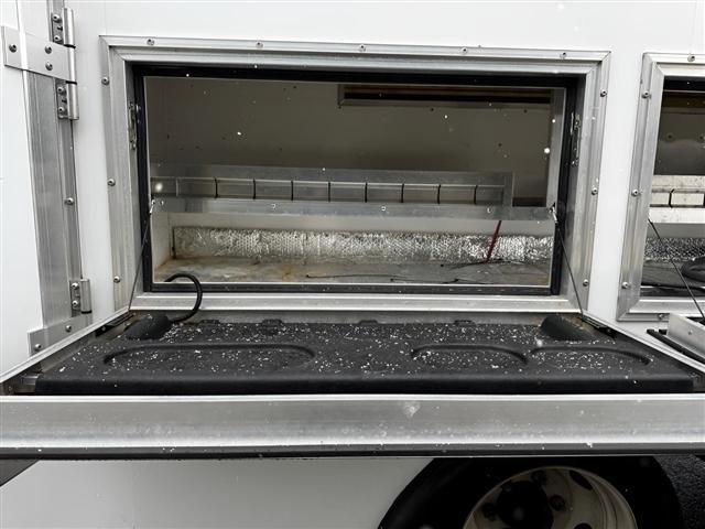 Chevrolet 4500 HG LCF Gas 2WD Reg Cab 109" 2024