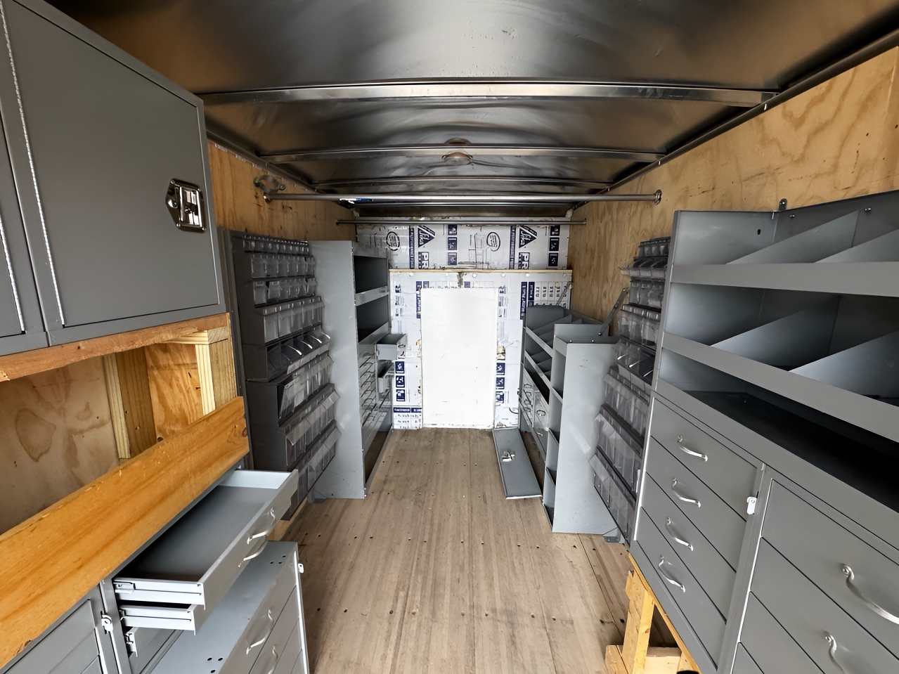 Ford Transit Cutaway T-350 AWD SRW 138" WB 9500 GVWR 2022