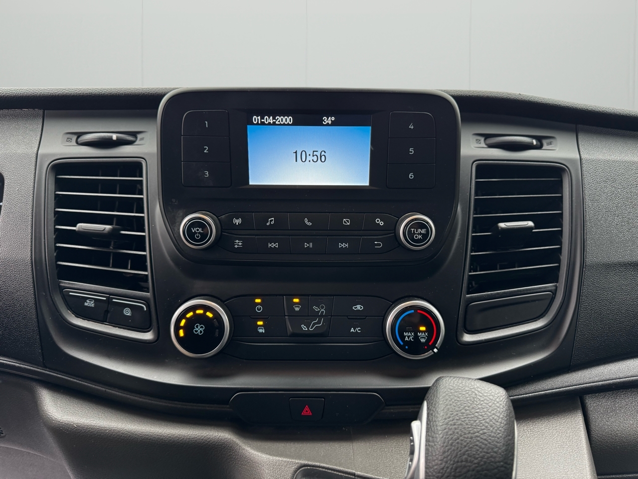 Ford Transit Cutaway T-350 AWD SRW 138" WB 9500 GVWR 2022