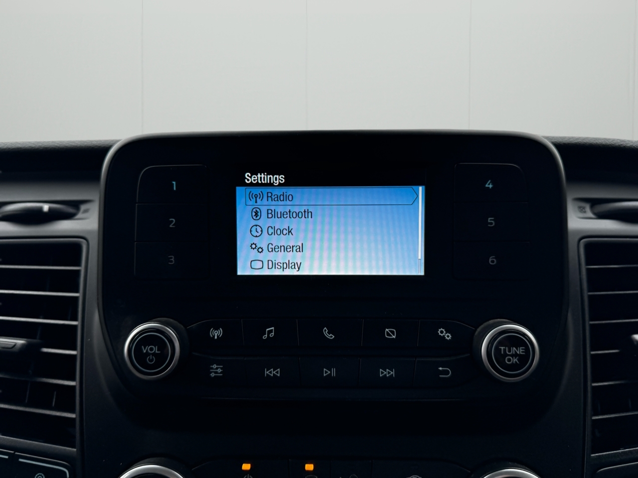 Ford Transit Cutaway T-350 AWD SRW 138" WB 9500 GVWR 2022