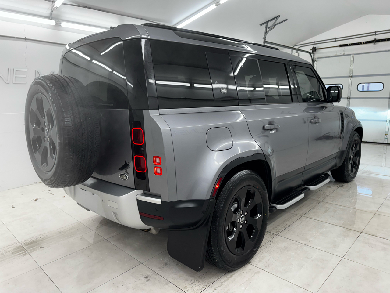 Land Rover Defender 110 SE AWD 2020