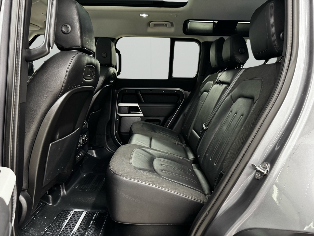 Land Rover Defender 110 SE AWD 2020