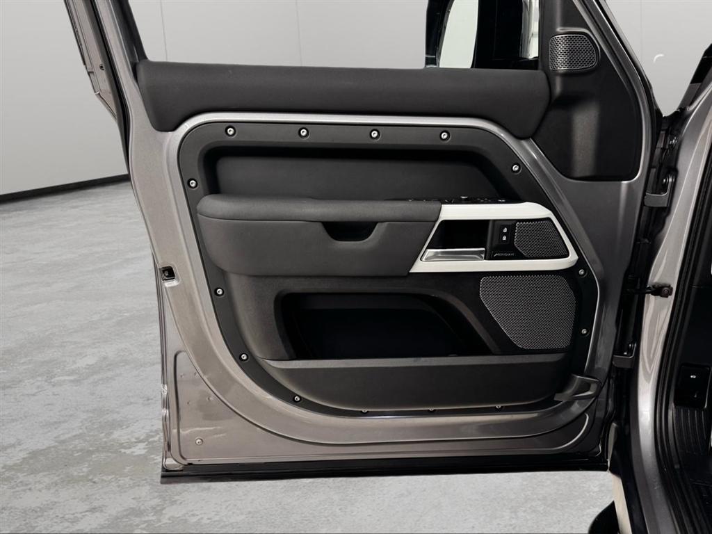 Land Rover Defender 110 SE AWD 2020