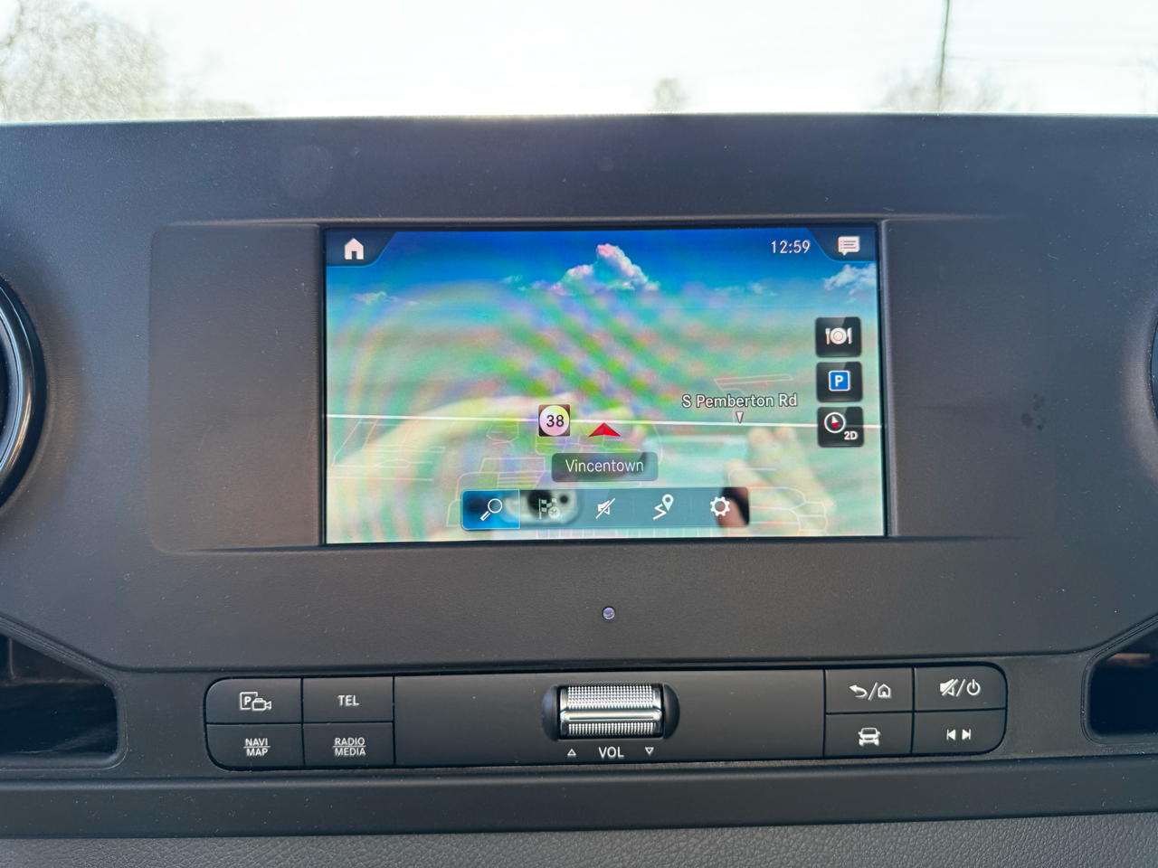 Mercedes-Benz Sprinter Cargo Van 1500 Standard Roof I4 144" RWD 2021