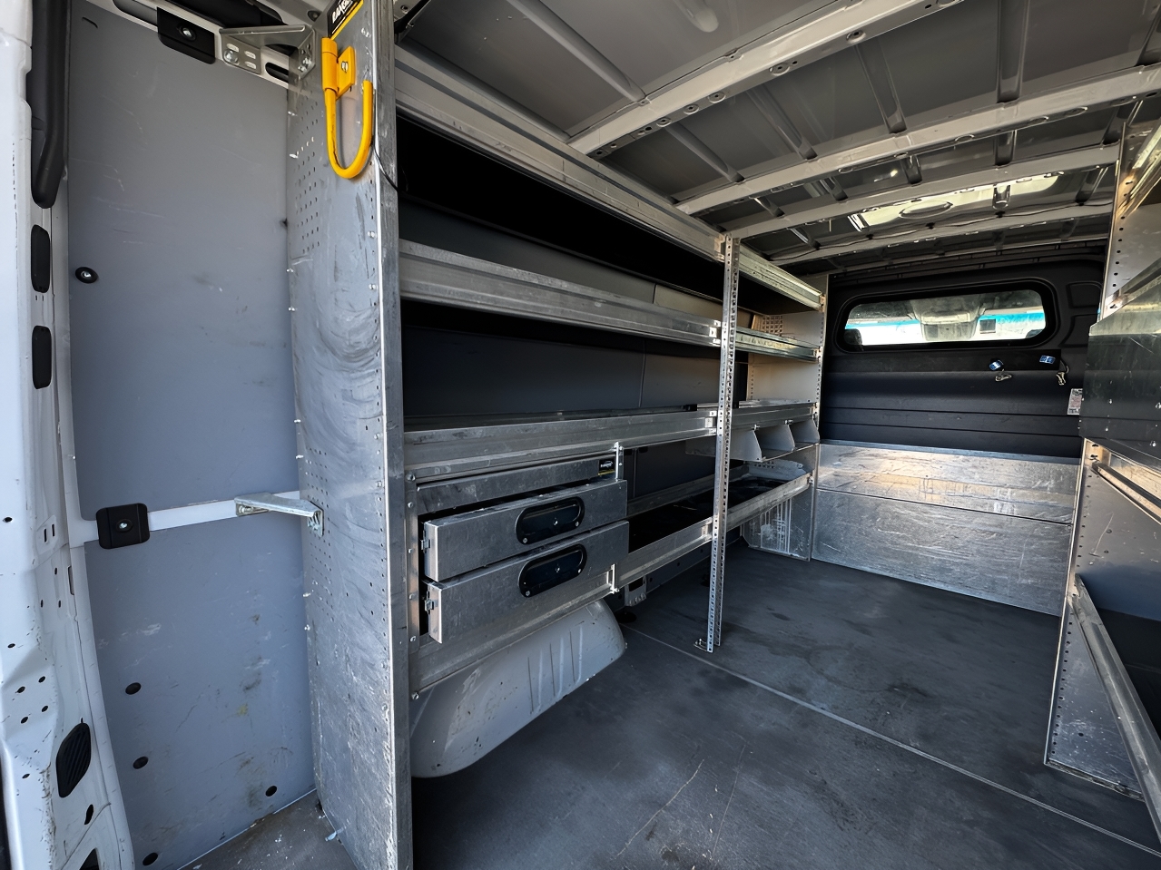 Mercedes-Benz Sprinter Cargo Van 1500 Standard Roof I4 144" RWD 2021