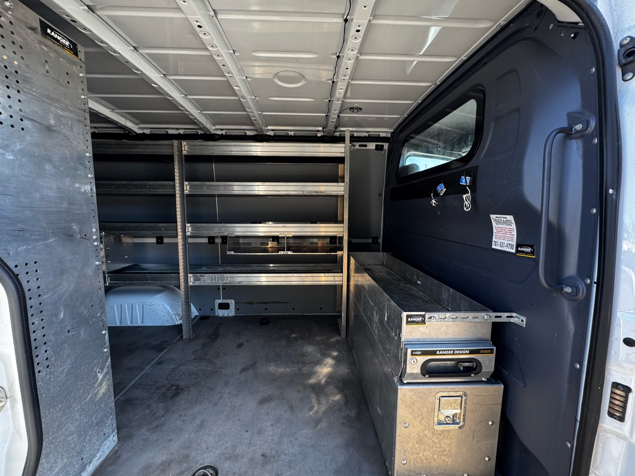 Mercedes-Benz Sprinter Cargo Van 1500 Standard Roof I4 144" RWD 2021