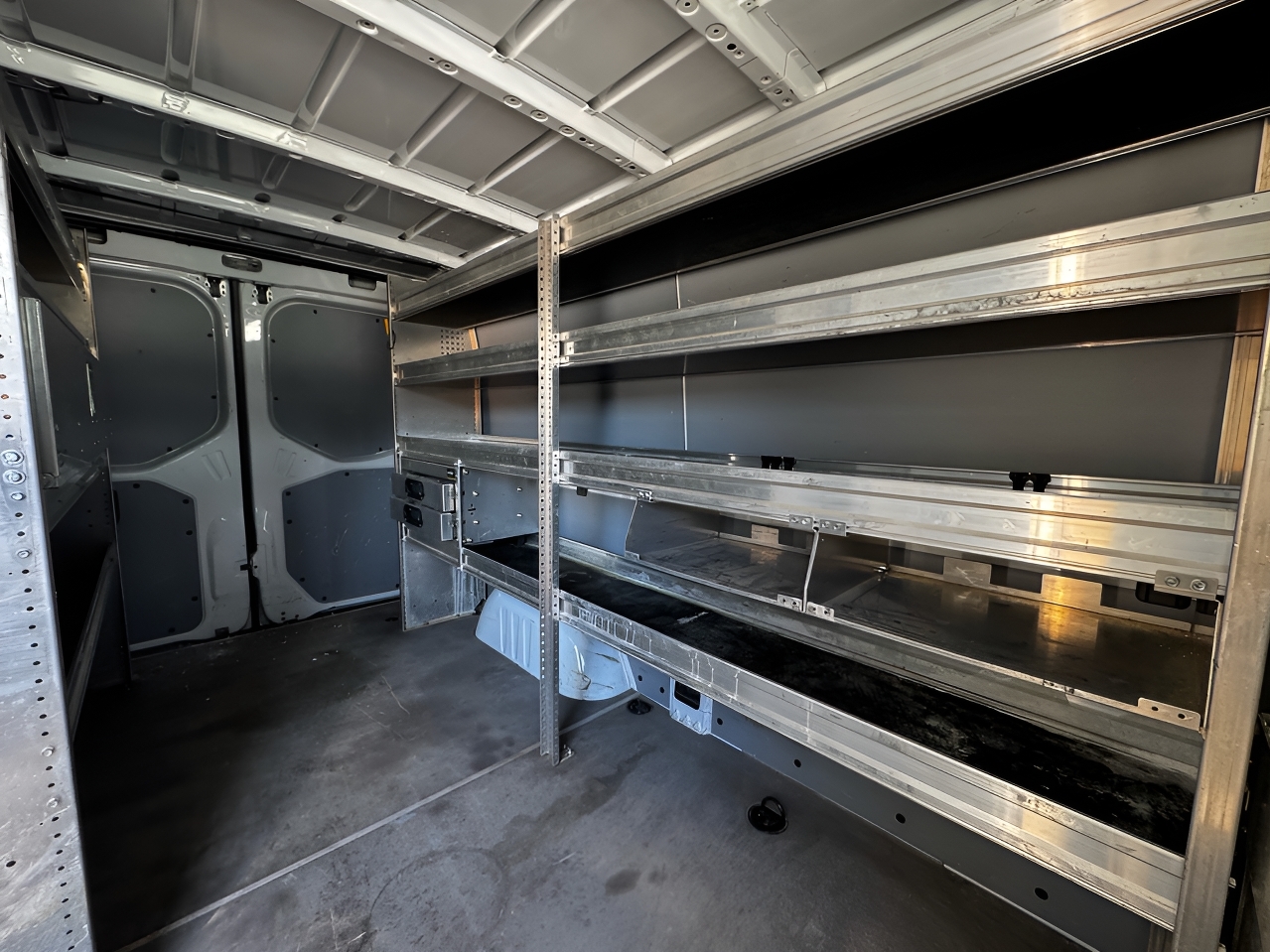 Mercedes-Benz Sprinter Cargo Van 1500 Standard Roof I4 144" RWD 2021