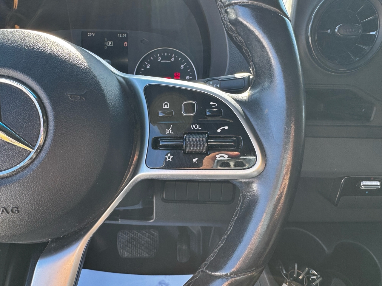 Mercedes-Benz Sprinter Cargo Van 1500 Standard Roof I4 144" RWD 2021