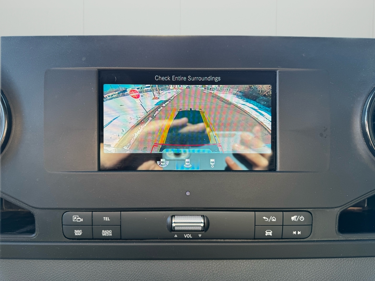 Mercedes-Benz Sprinter Cargo Van 1500 Standard Roof I4 144" RWD 2021