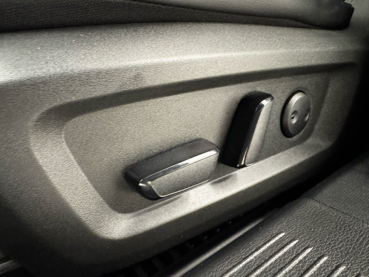 Nissan Rogue AWD SV *Ltd Avail* 2023