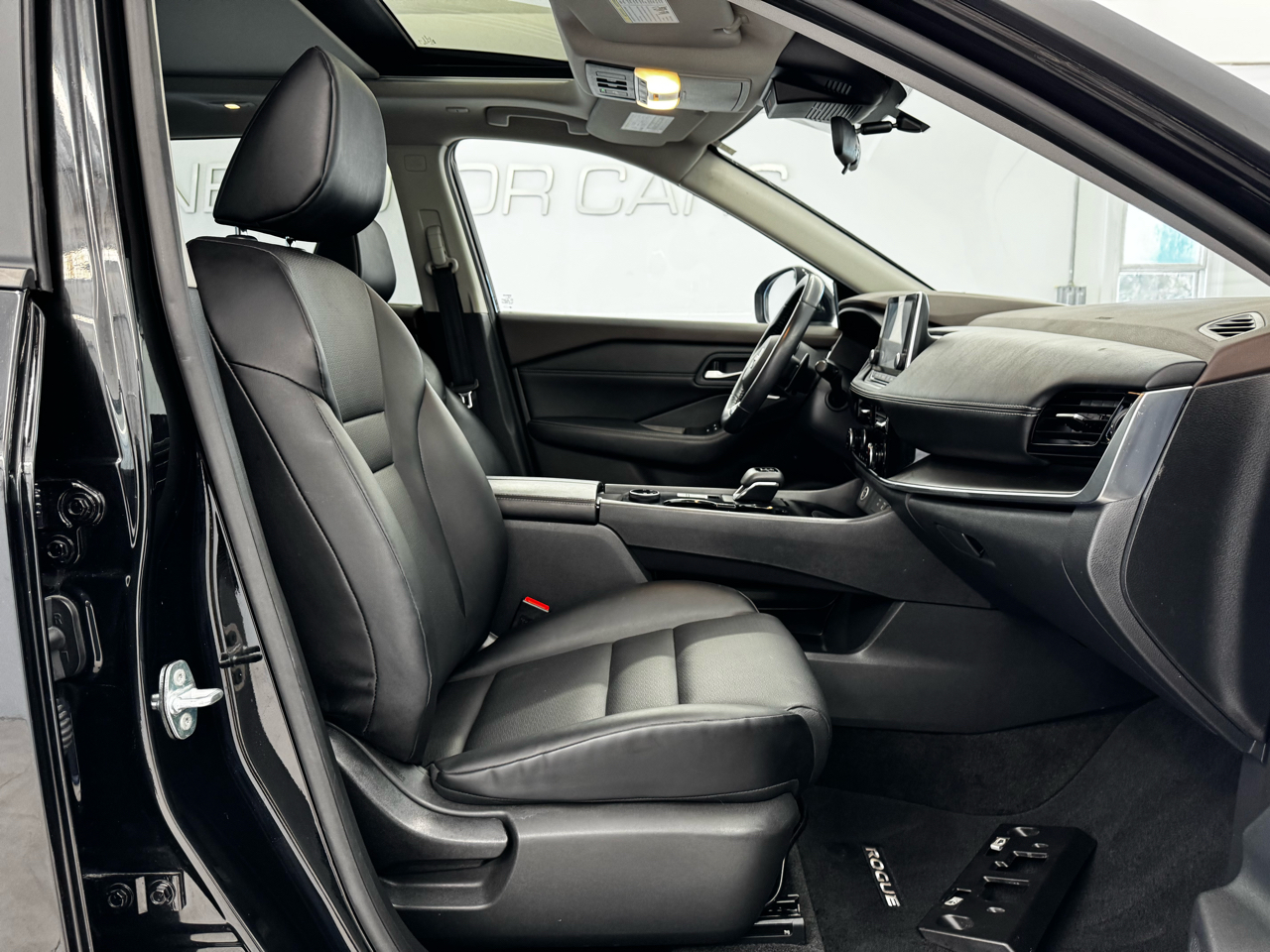 Nissan Rogue AWD SV *Ltd Avail* 2023