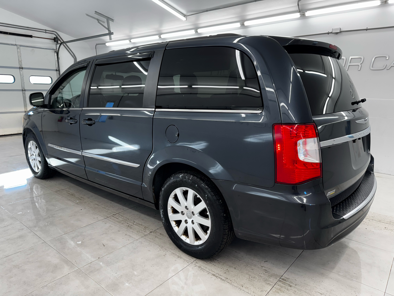 Chrysler Town & Country 4dr Wgn Touring 2014