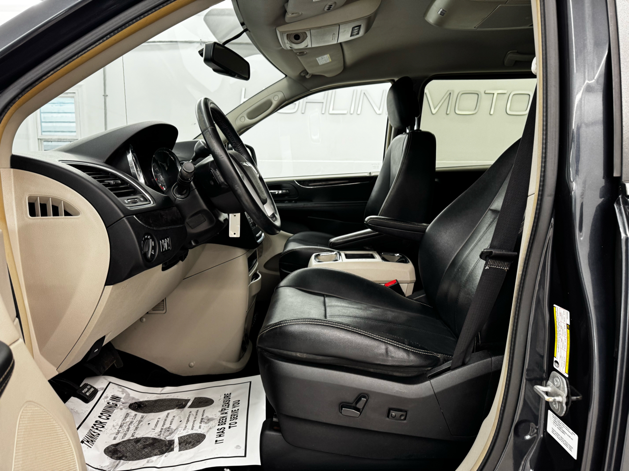 Chrysler Town & Country 4dr Wgn Touring 2014