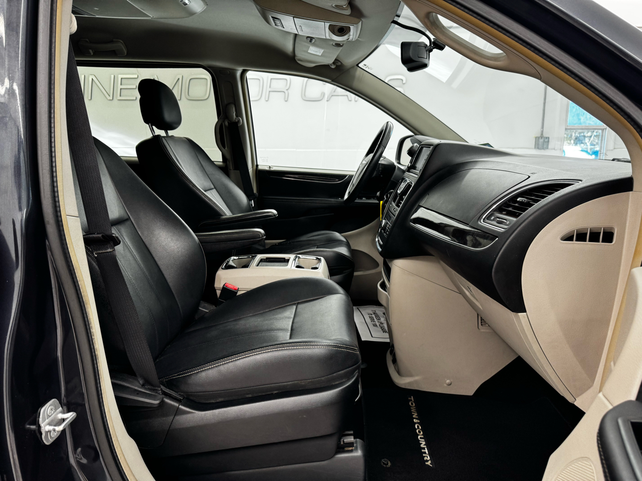 Chrysler Town & Country 4dr Wgn Touring 2014