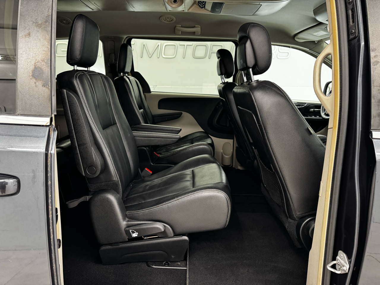 Chrysler Town & Country 4dr Wgn Touring 2014