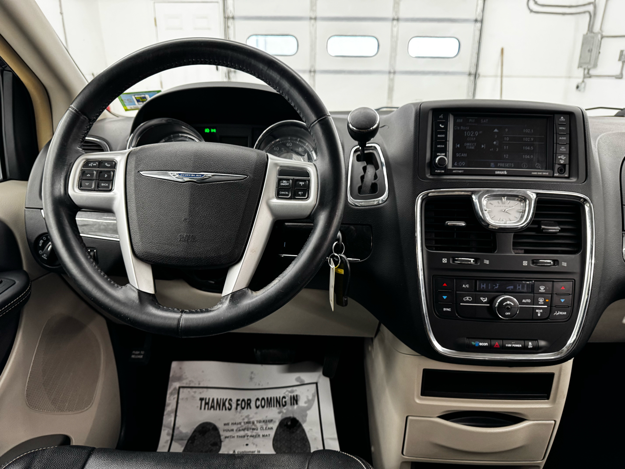 Chrysler Town & Country 4dr Wgn Touring 2014