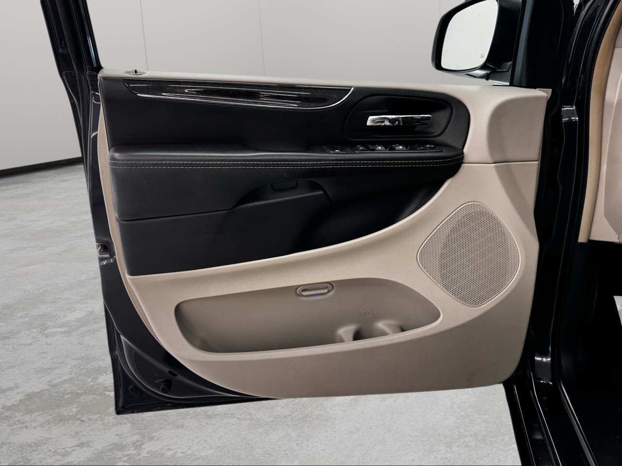 Chrysler Town & Country 4dr Wgn Touring 2014