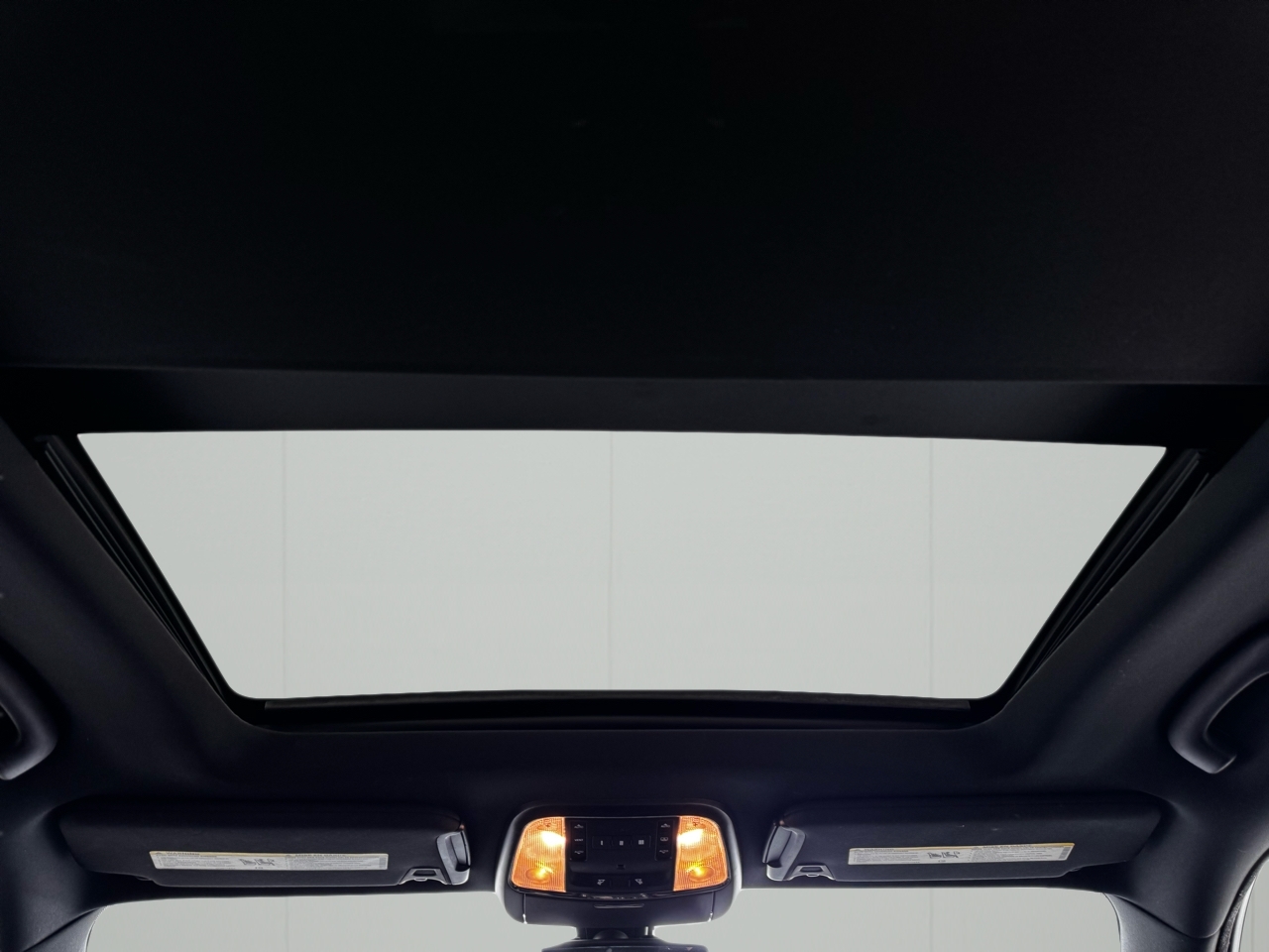 Chrysler 300 4dr Sdn 300S Alloy Edition RWD 2016