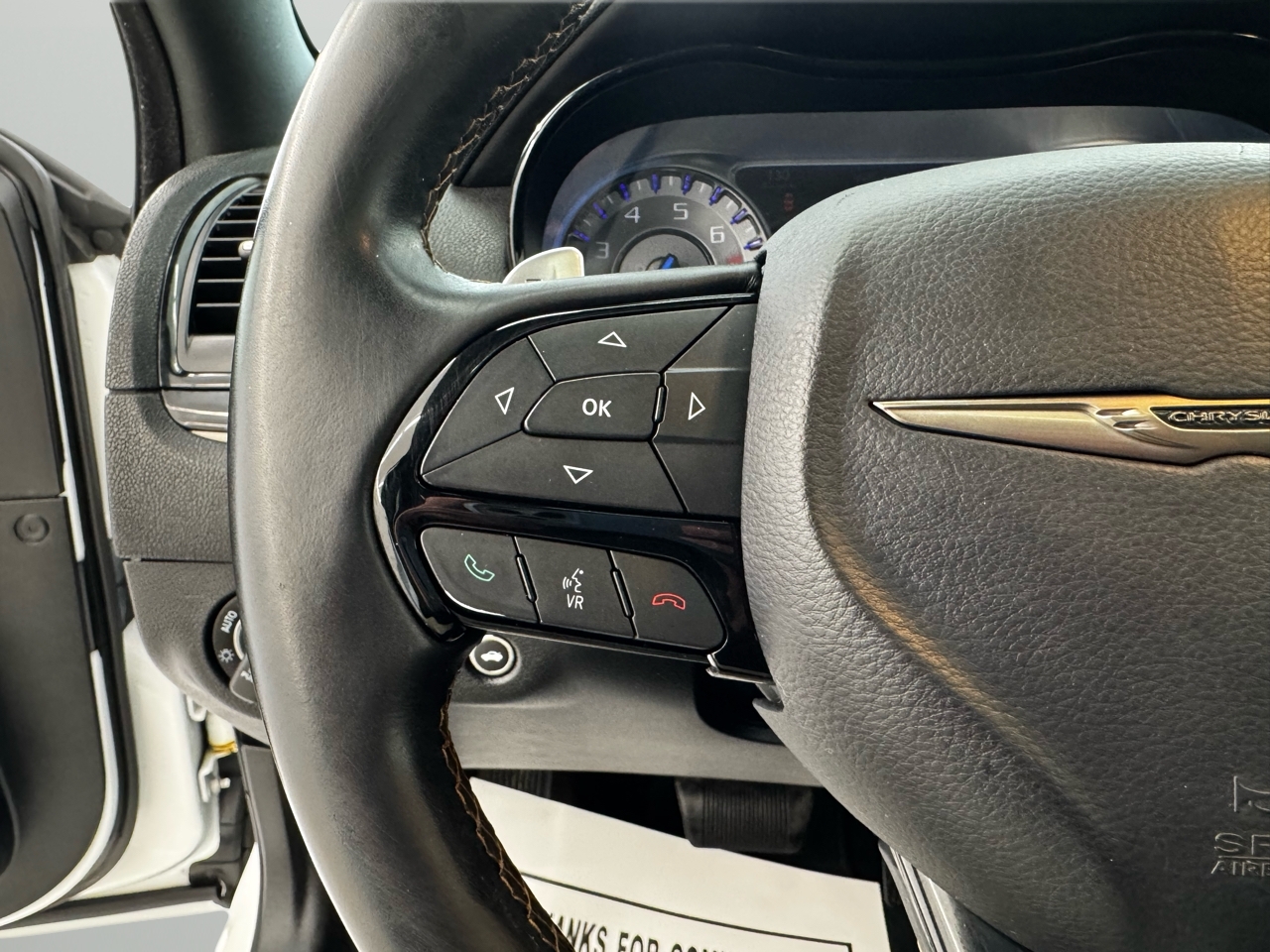 Chrysler 300 4dr Sdn 300S Alloy Edition RWD 2016