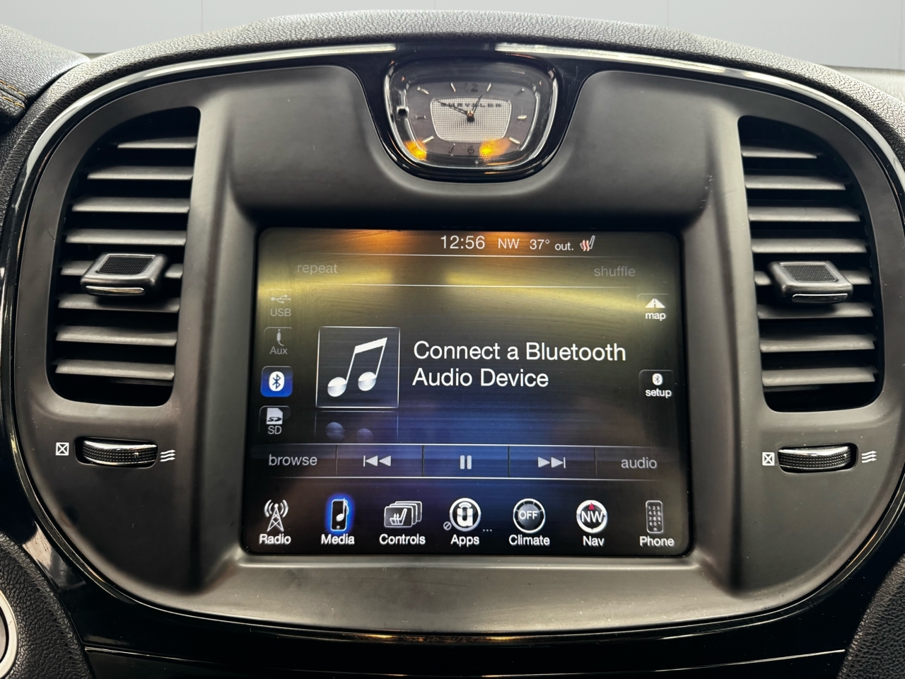 Chrysler 300 4dr Sdn 300S Alloy Edition RWD 2016