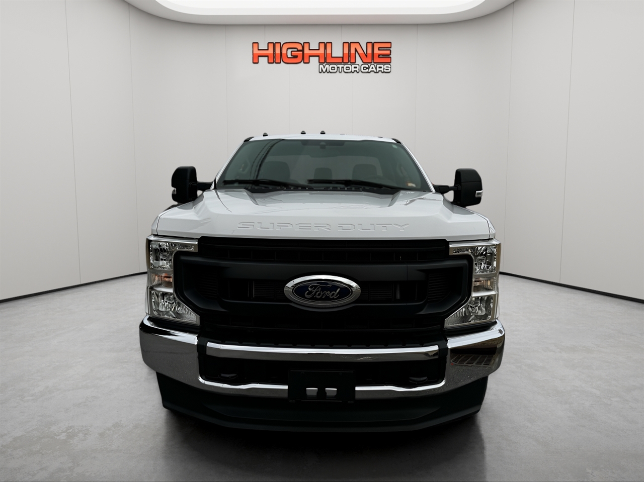 Ford Super Duty F-350 SRW XLT 4WD Reg Cab 8' Box 2022