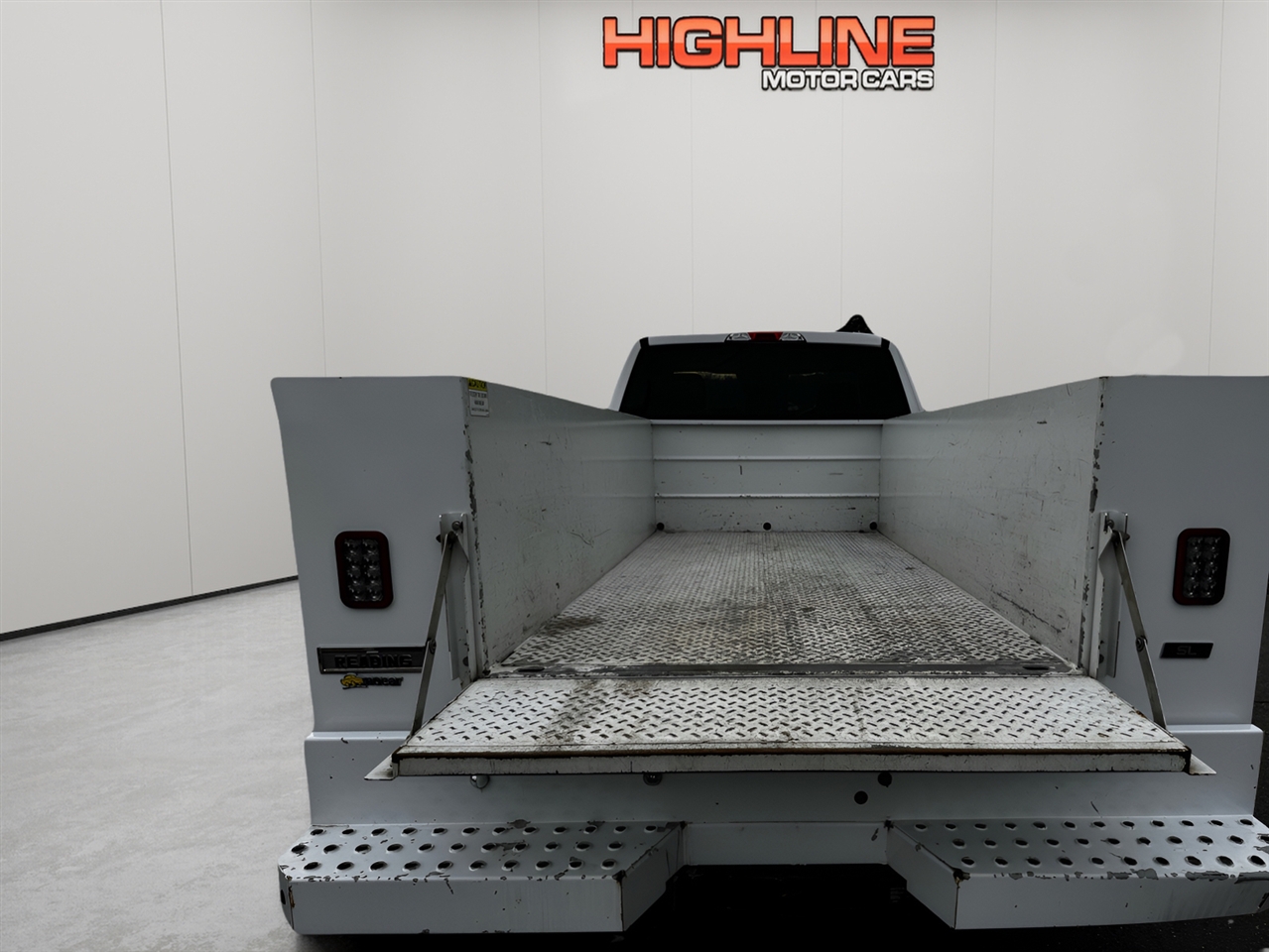 Ford Super Duty F-350 SRW XLT 4WD Reg Cab 8' Box 2022