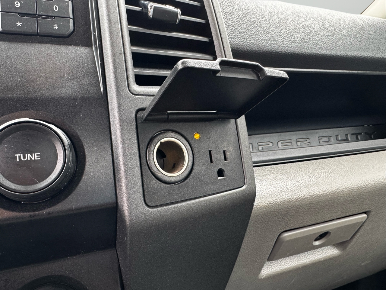 Ford Super Duty F-350 SRW XLT 4WD Reg Cab 8' Box 2022