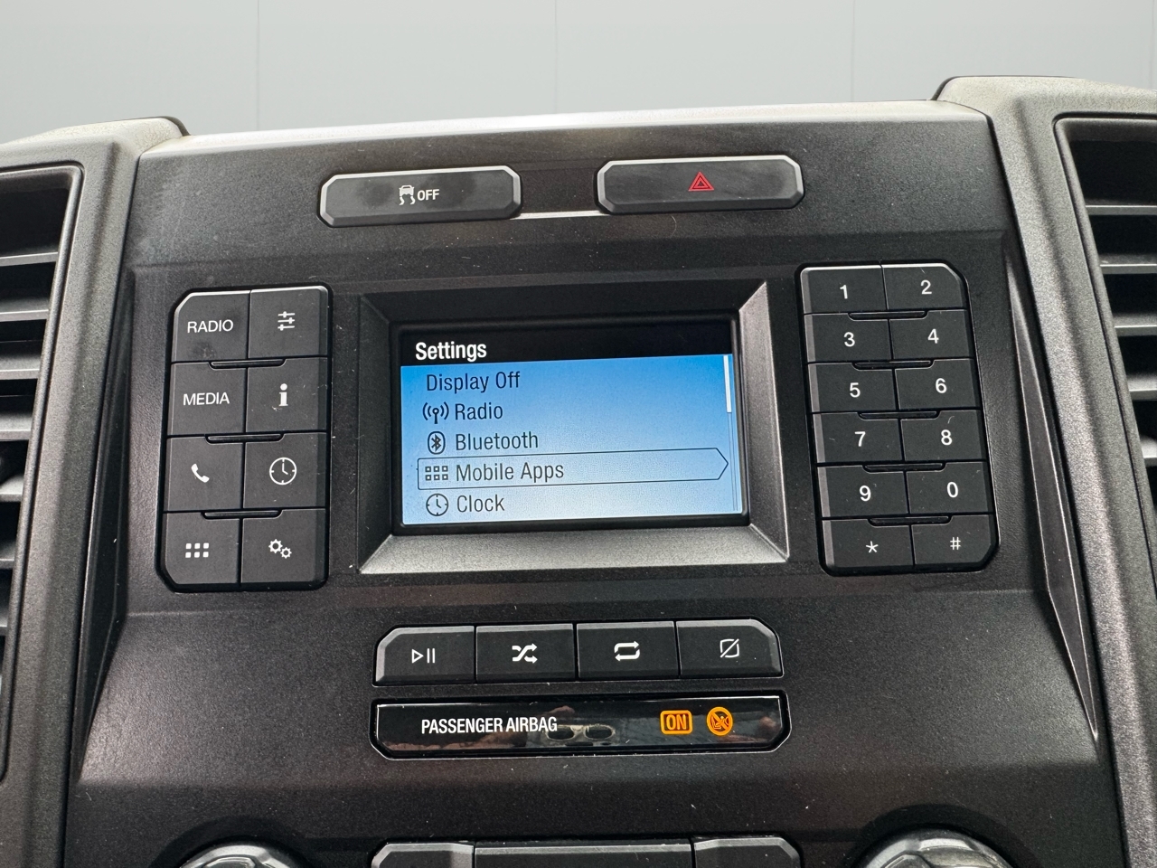 Ford Super Duty F-350 SRW XLT 4WD Reg Cab 8' Box 2022