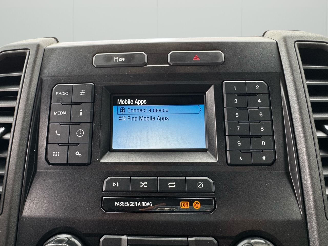 Ford Super Duty F-350 SRW XLT 4WD Reg Cab 8' Box 2022