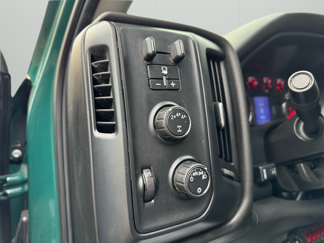 GMC Sierra 3500HD 4WD Reg Cab 137.5" WB, 59.06" CA 2018