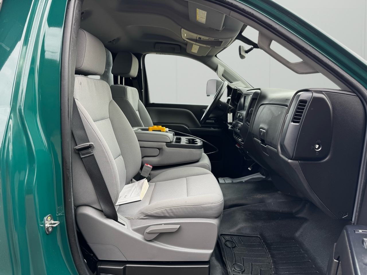 GMC Sierra 3500HD 4WD Reg Cab 137.5" WB, 59.06" CA 2018