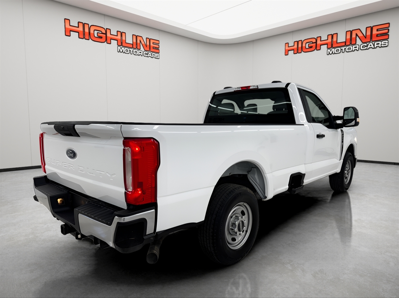 Ford Super Duty F-250 SRW XL 2WD Reg Cab 8' Box 2023