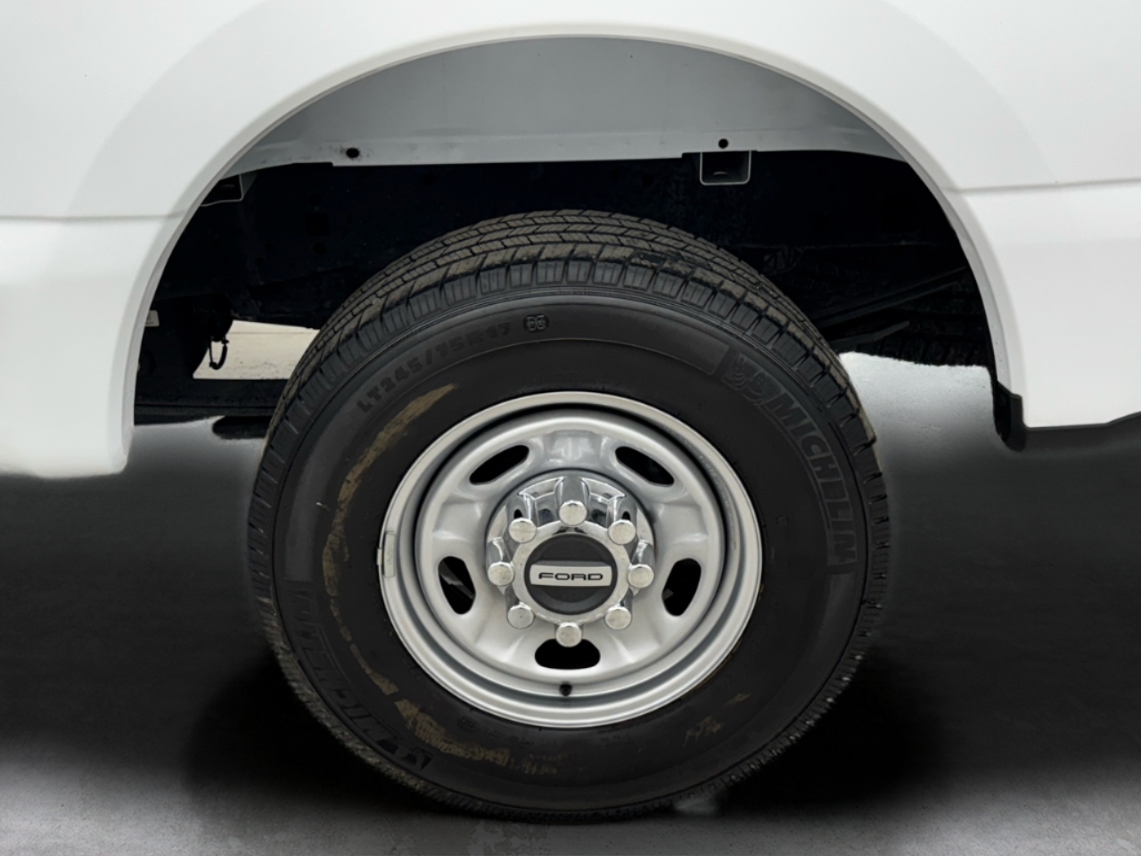 Ford Super Duty F-250 SRW XL 2WD Reg Cab 8' Box 2023